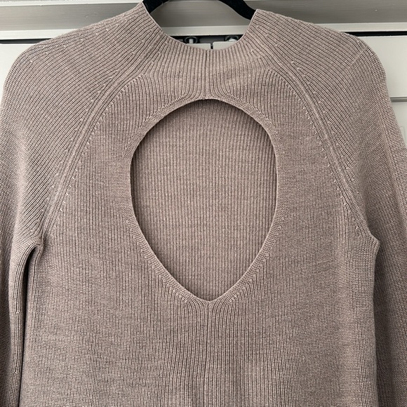 Mock neck banana republic sweater - Picture 4 of 5